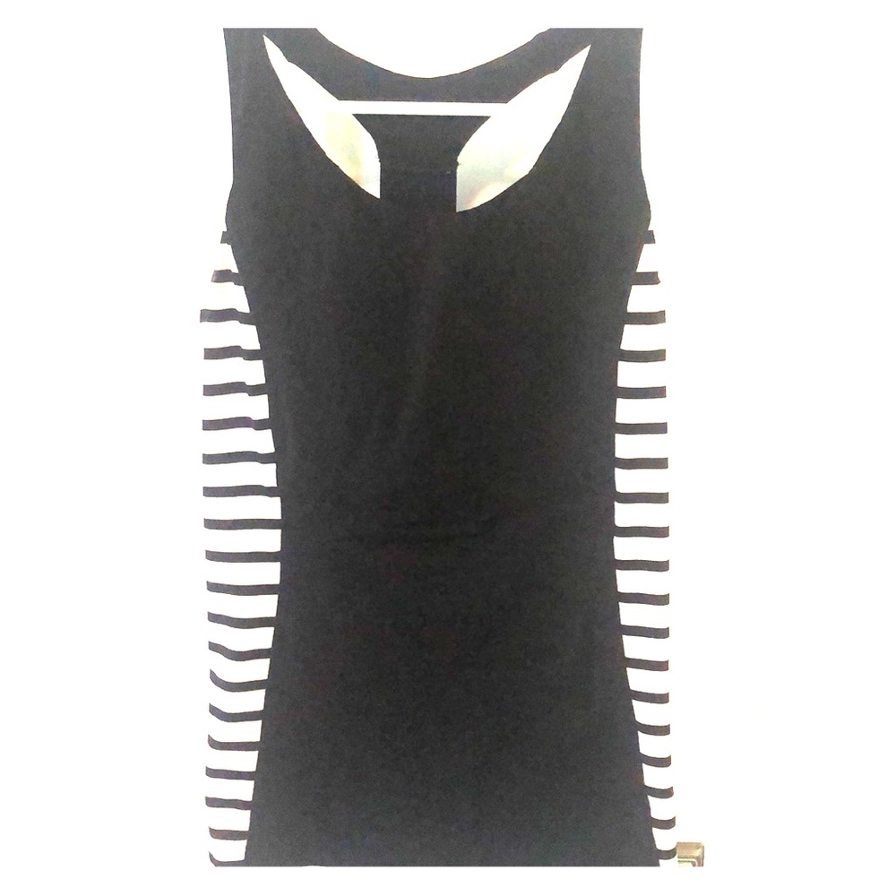 Athleta top with built in bra